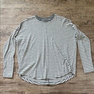 aerie Striped Long Sleeve Tee in Gray and White